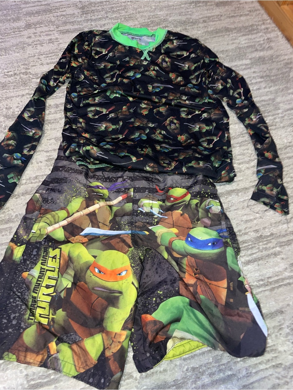 Marvel Kids Ninja Turtles Rashguard Set in Black and Green